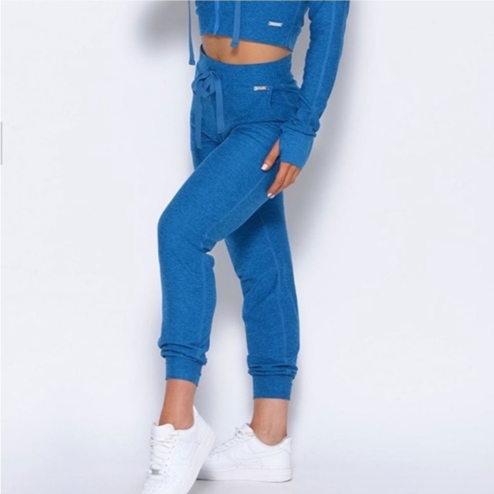 Bombshell Sportswear joggers size small blue